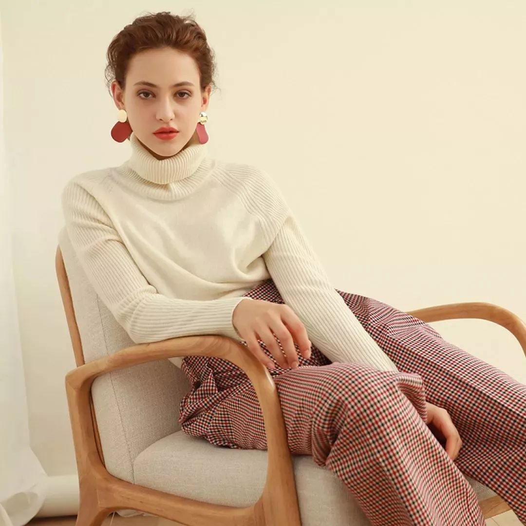 反季清仓特价羽绒服2.9折,清仓加肥加大女羽绒服240斤能穿的