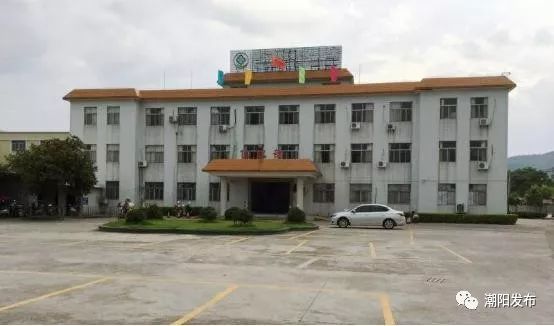 把医疗保障服务延伸到群众家门口,民生实事服务