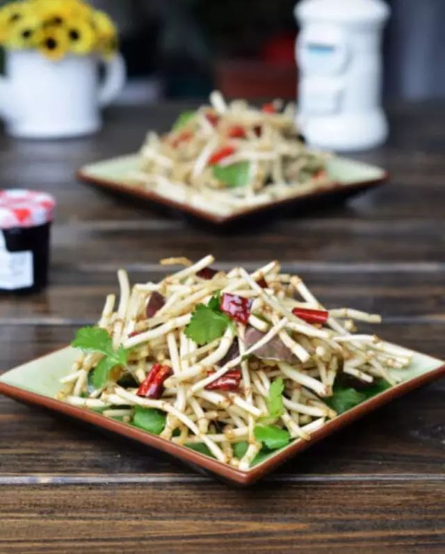 贵州的折耳根是什么味道,贵阳不吃折耳根还有什么好吃的