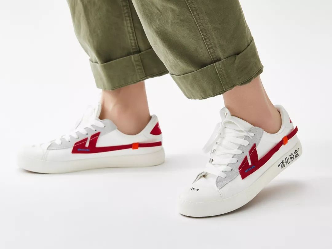 回力帆布鞋多少钱是正品,回力帆布鞋推荐经典款还是新款