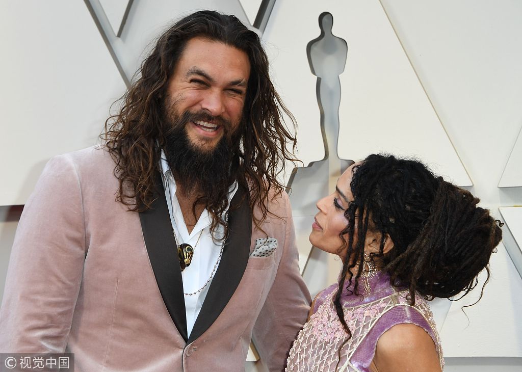 ladygaga佩戴蒂芙尼,ladygaga致敬赫本造型