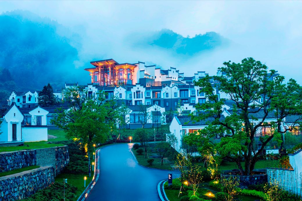 这家扎根在花海的悦榕庄即将迎来暖意春天！千元直降还含SPA,高铁1.5h!