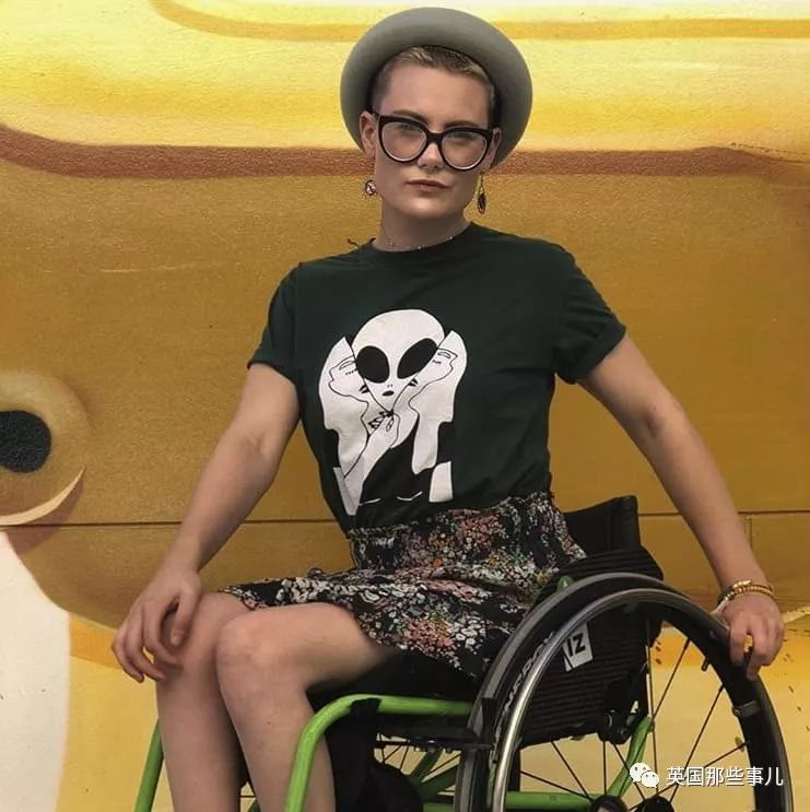 残疾人也能拍出好作品,残疾人的勇敢的视频