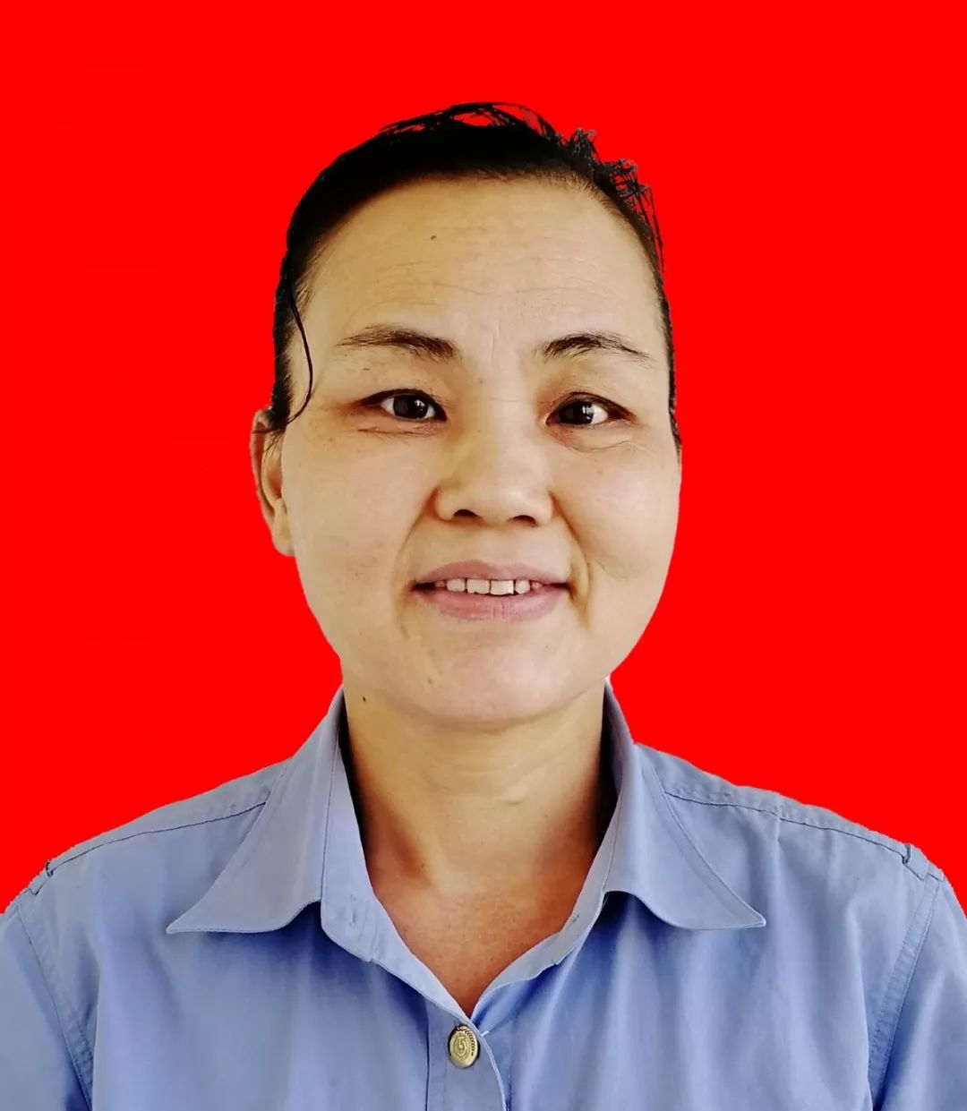 大火中救出3人,母子被困火场被合力救出