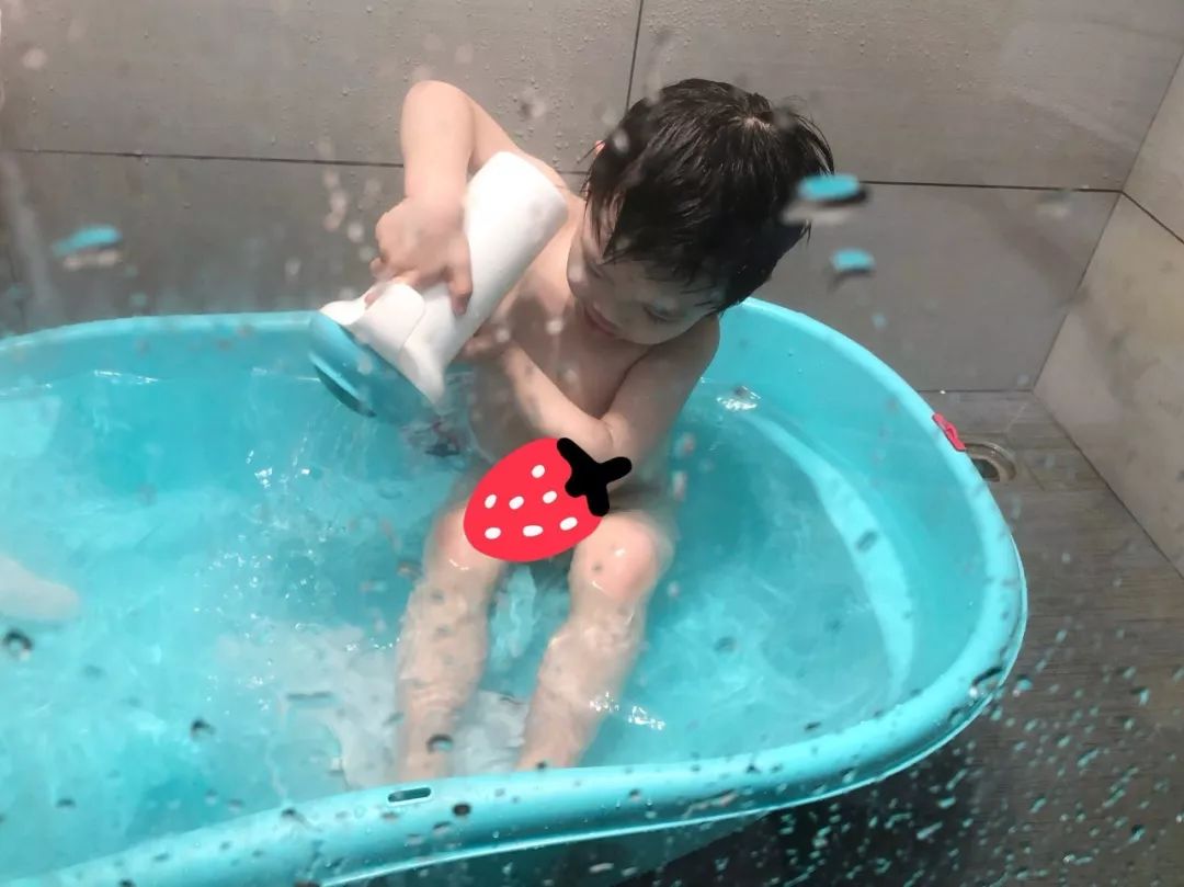 超大洗澡盆宝宝用的加厚的,澡盆婴幼儿推荐