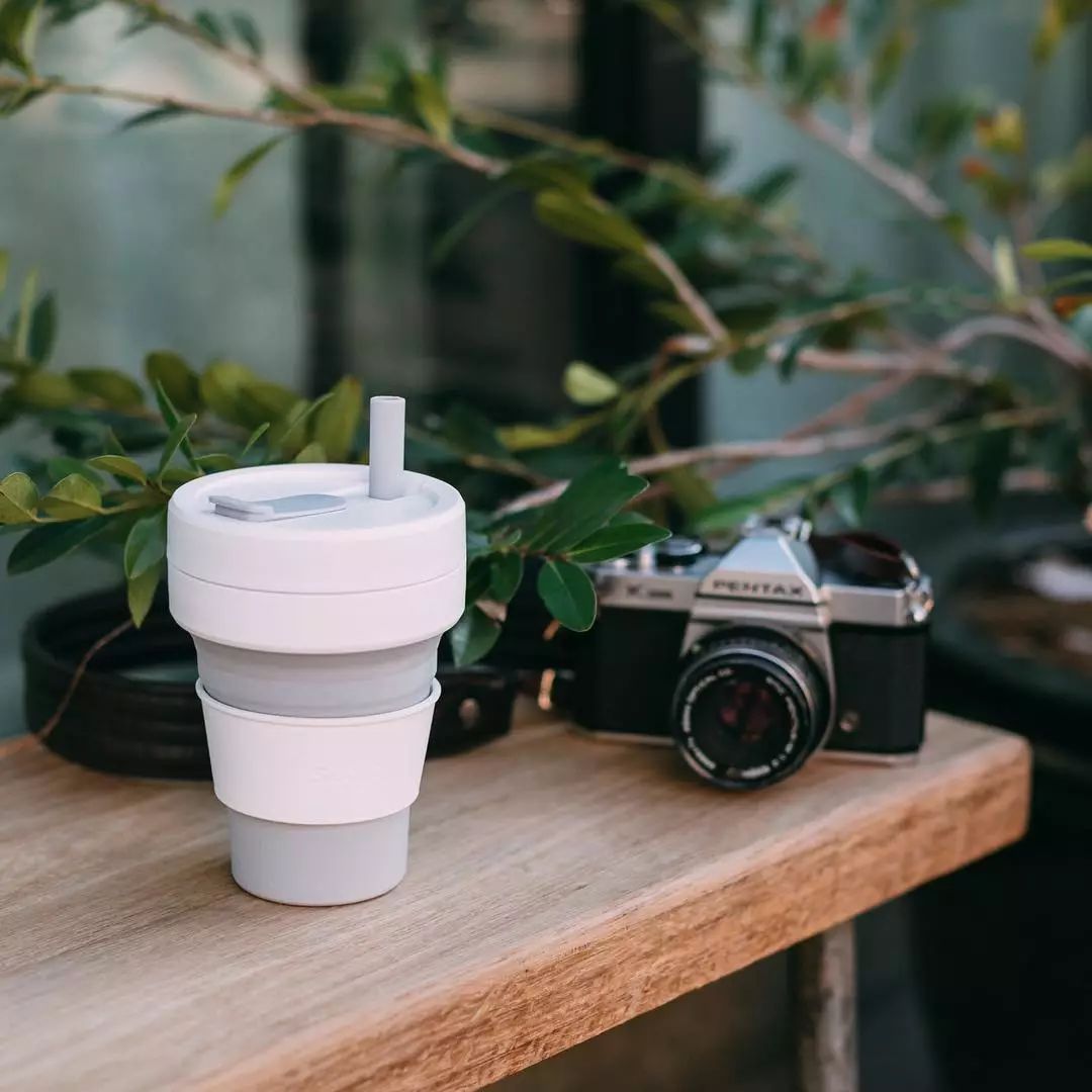 一秒折叠变身粉饼盒大小，火爆ins的随身杯，上哪都能喝干净水！