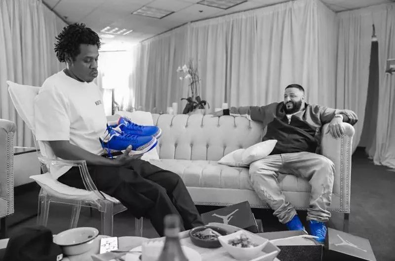 aj1和aj4哪个值得入手,46万的aj4