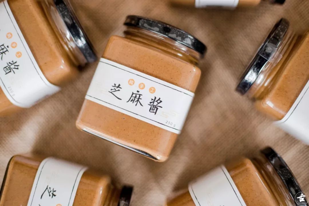 趁“热”看！今日份高清*码无**的「美食编辑」日常已送达！