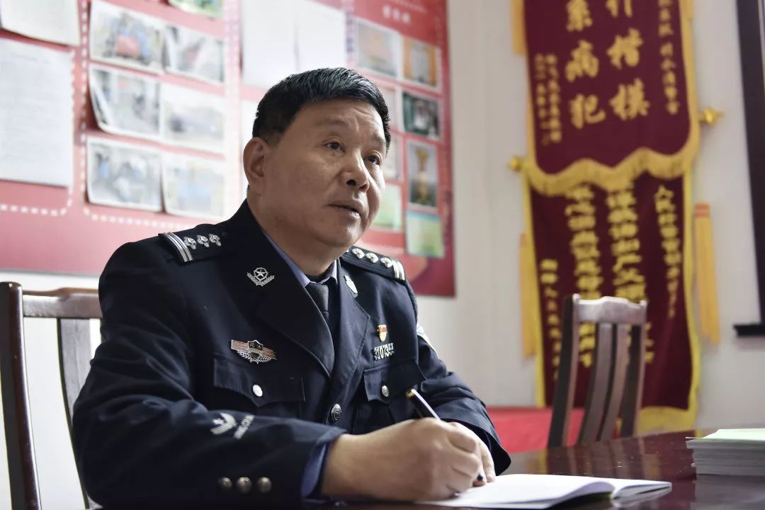 与艾滋病相伴15年,他都做了什么?