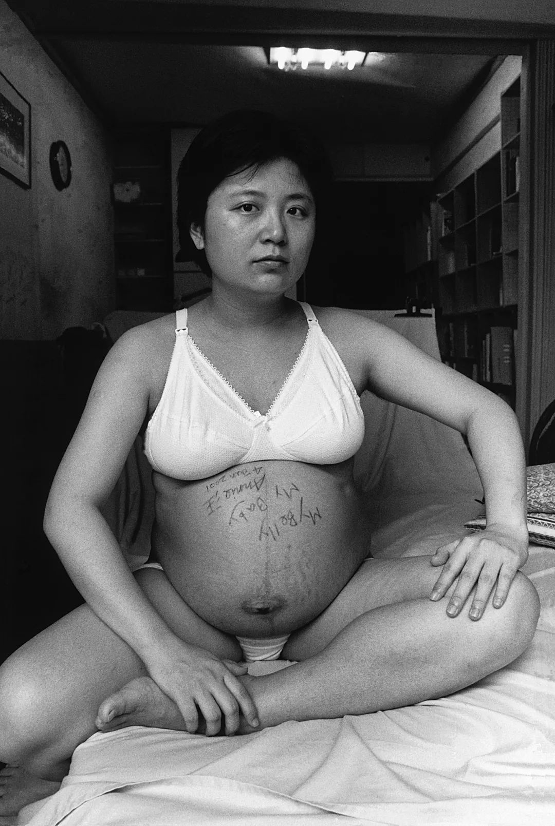 母子合影二十年前和二十年后,世界上最难见的母子图片