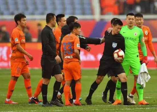 傅明判罚专业解读,傅明争议判罚解读