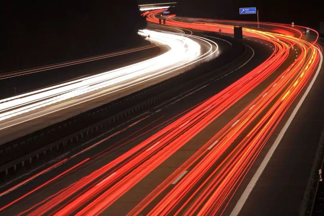 豪车碰瓷团伙作案 (豪车碰瓷团伙案例)