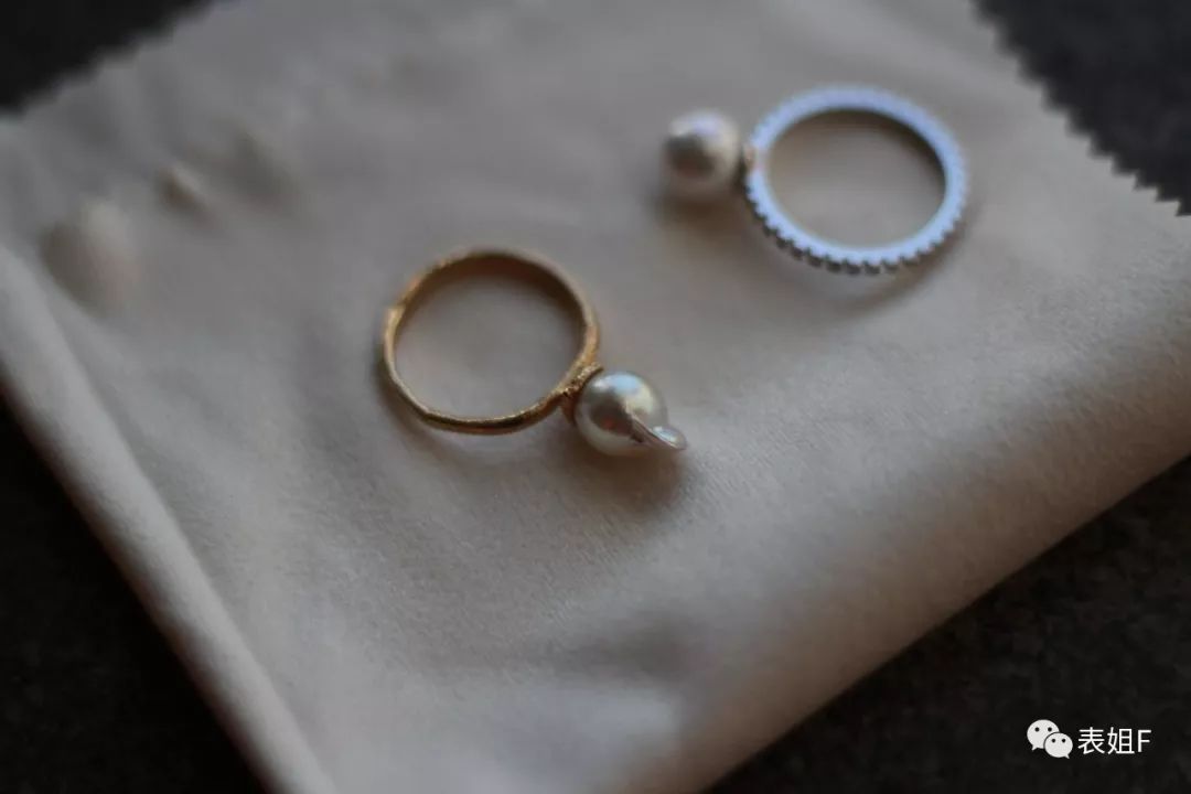 配饰年轻有气质,配饰发展大致分为几个阶段