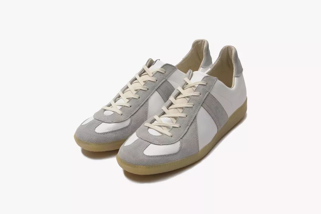 又防水又百搭的鞋,又防雨又好看的鞋子