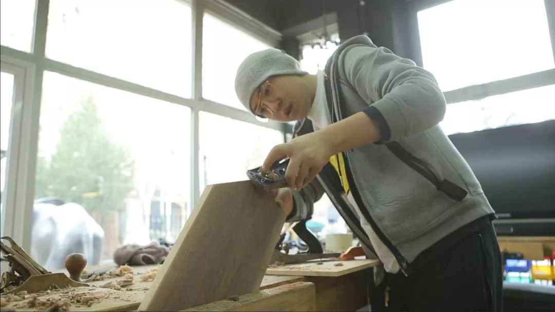 这大概是全世界最无聊的人了