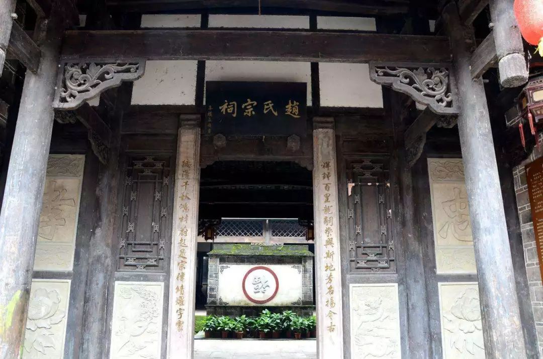 重庆到万灵古镇怎么坐车最快,重庆至荣昌万灵古镇怎么坐车