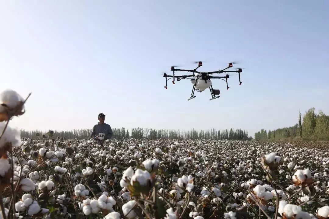 租农业无人机500公斤,租300台无人机多少钱