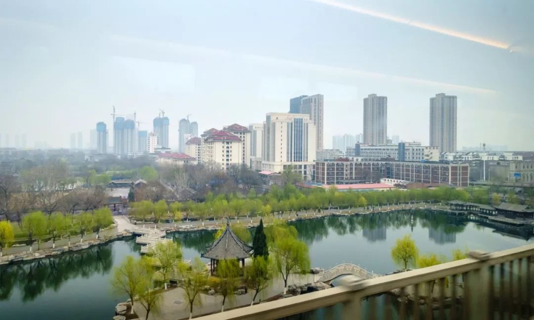 去天津坐飞机方便吗,聪明的人坐高铁