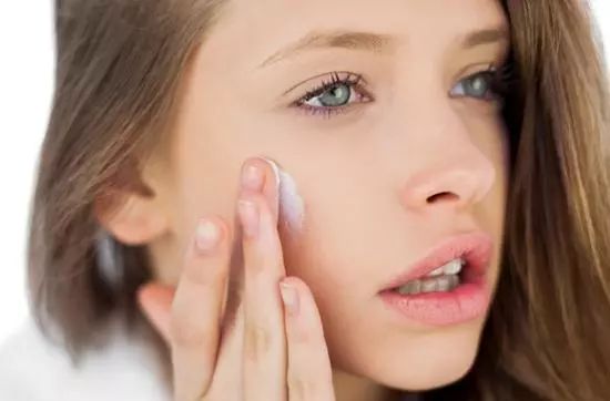 痘印红血丝修复护肤品平价,痘印泛红团购