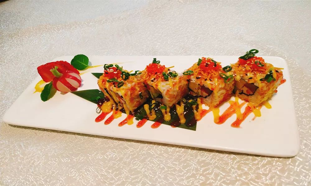 哈尔滨独家私藏の日料，99元抢原价288元套餐，挪威三文鱼刺身厚切+肥牛寿喜锅+日式照烧鸡+金枪鱼沙拉+甜蜜加州卷…