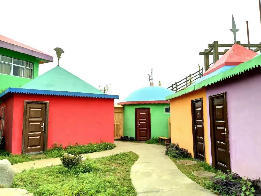 集装箱式民宿推荐,福建特色树屋民宿度假屋结构