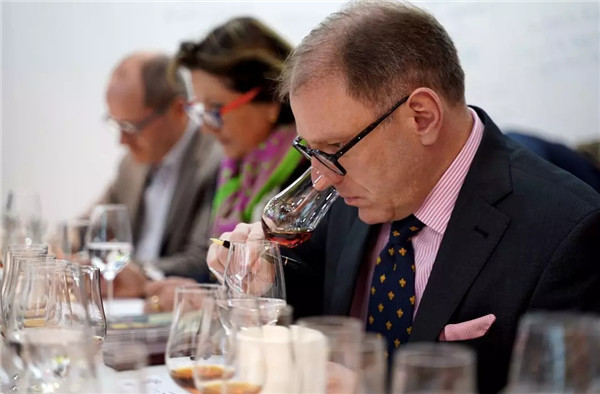 人气口碑双丰收!张裕德国Prowein酒展打造中国葡萄酒精彩故事