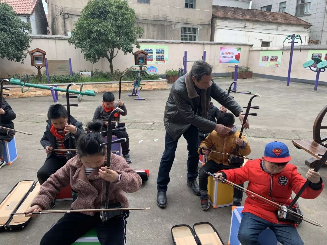 放飞孩子的梦想,放飞孩子的梦想就像放风筝一样