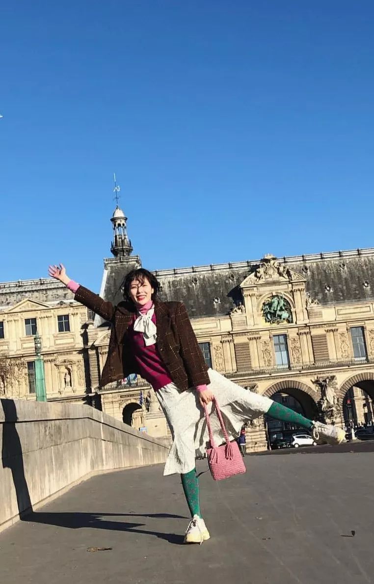 泫雅衣着,泫雅衣服怎么搭配