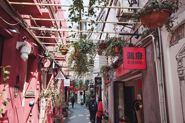 穿越时间与空间，带你看不一样的上海