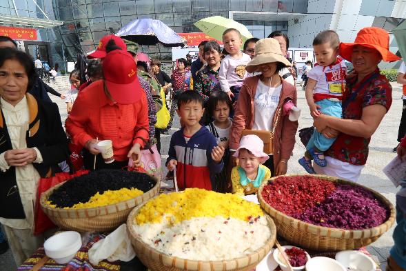 【嘿撩撩啰】壮族三月三，防城港等你撩！