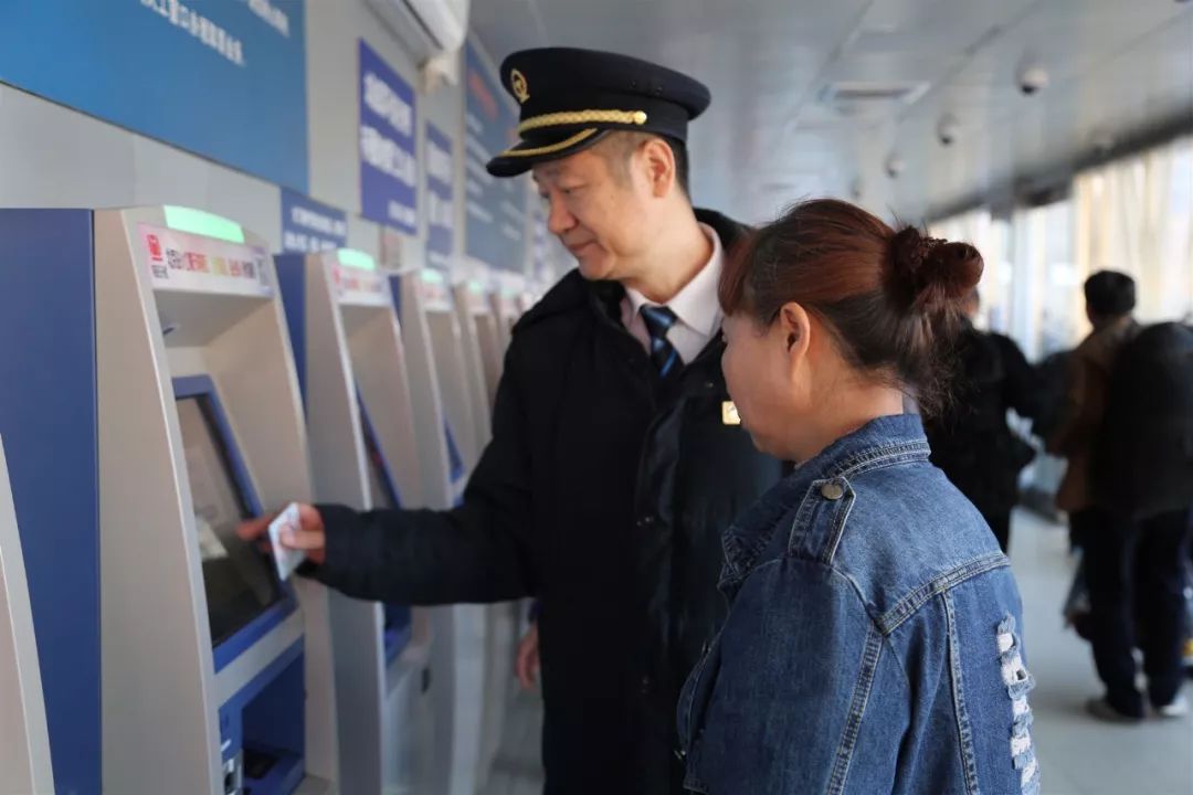 你抢到小长假车票了吗,十一假期购票攻略