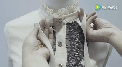 毛衣该不该收起来,毛衣腰侧边上有根带子怎么系好看