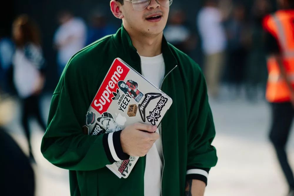 潮流这个东西是一个轮回,潮流这个东西本身就是个圈