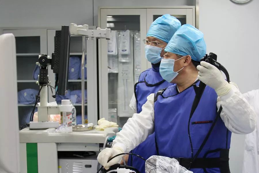 北京佑安医院消化道出血胃镜治疗,佑安医院感染内科专家