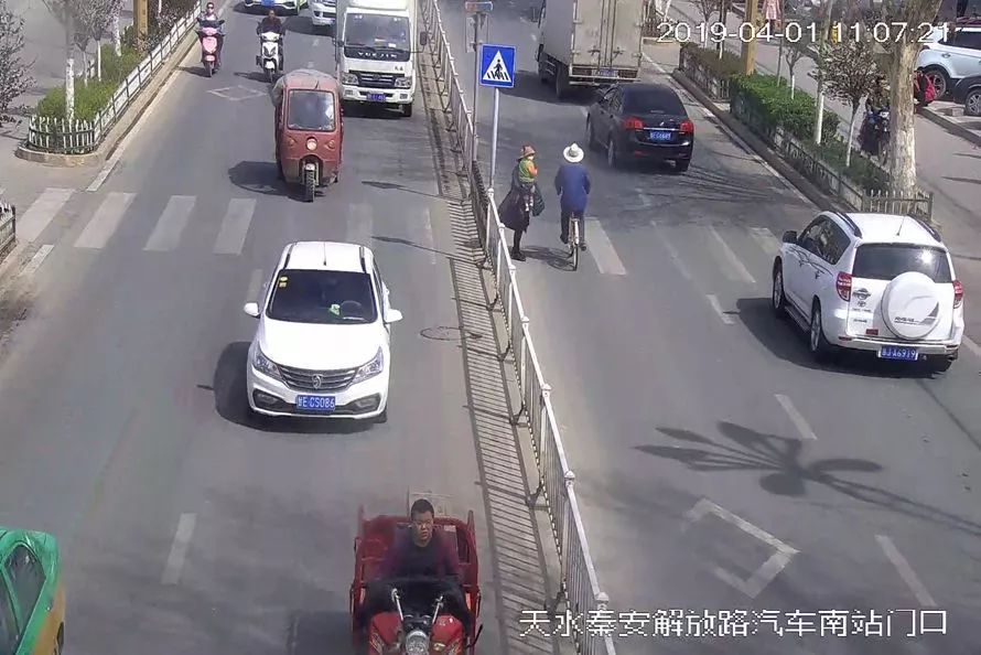 交通违法曝光台案例,交通违法曝光台