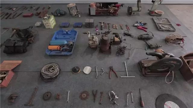 他用14天改造6口之家，只为给她一线生机！