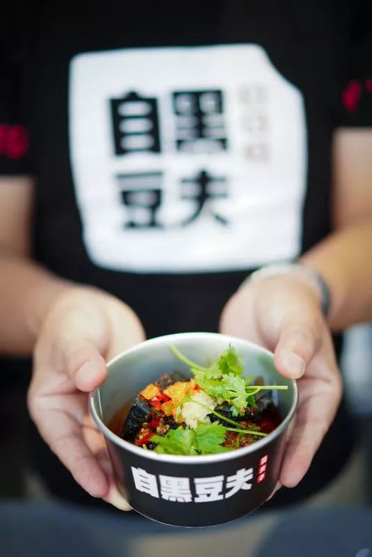 西安要开柠檬精大会！全场美食免费吃！SK-II神仙水、MAC口红免费送！我酸了！