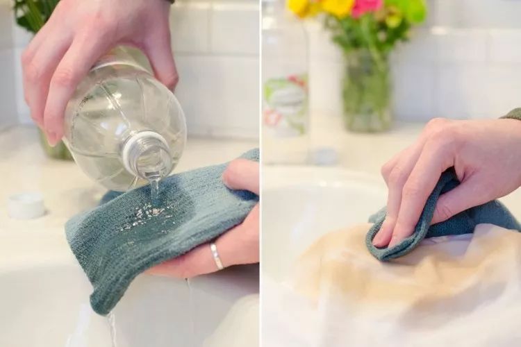 衣服发黄用什么漂白剂比较好,用漂白剂把白色衣服漂黄了怎么办