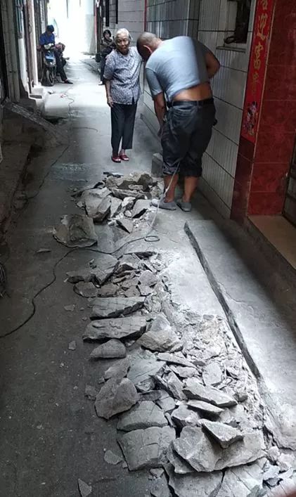 厂区油漆味道影响周边怎么办,工厂油漆味影响周边居民怎么投诉