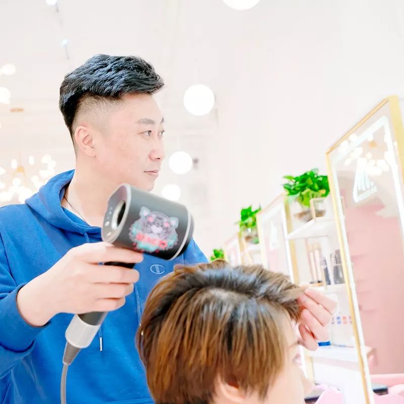 美发染发店推荐附近,美发店免费染发