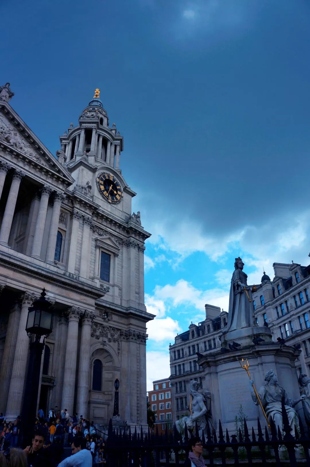 巴黎圣母院世界级的文化瑰宝,东方巴黎圣母院圣心大教堂