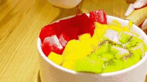 千斤龙虾山、10米巨型火锅，还有百人披萨挑战赛等你来战！这个五一让你嗨玩个够！