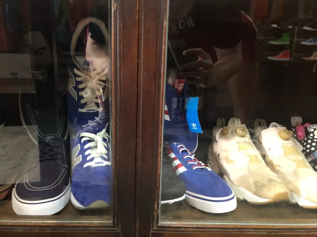 曼谷球鞋图片大全,泰国曼谷球鞋实体店