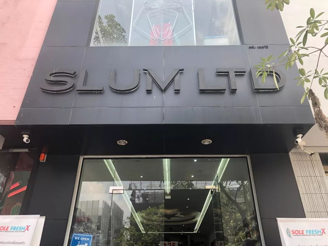 泰国最大球鞋店,泰国曼谷球鞋实体店