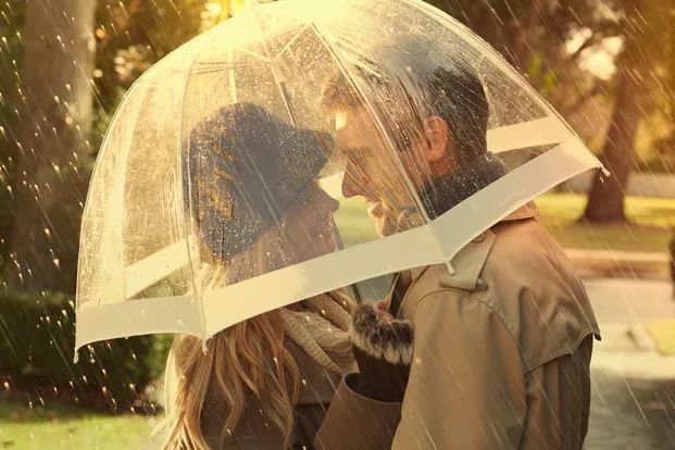 *裤内**都晒不干的梅雨季，江浙沪男人如何保持体面？丨基本款