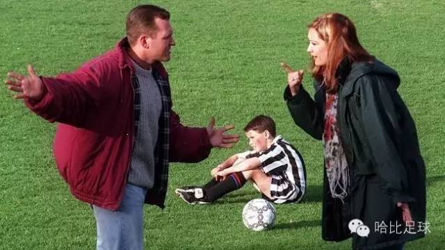 当我进球时我会感到高兴的英语,当我踢完球后牵你的手