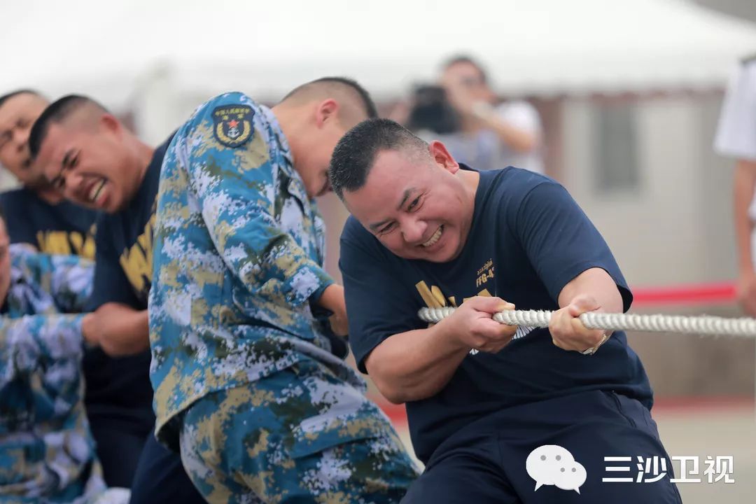 多图|“一二、一二……”拔河、举炮弹“蓝色突击-2019”中泰海军开展多样交流活动