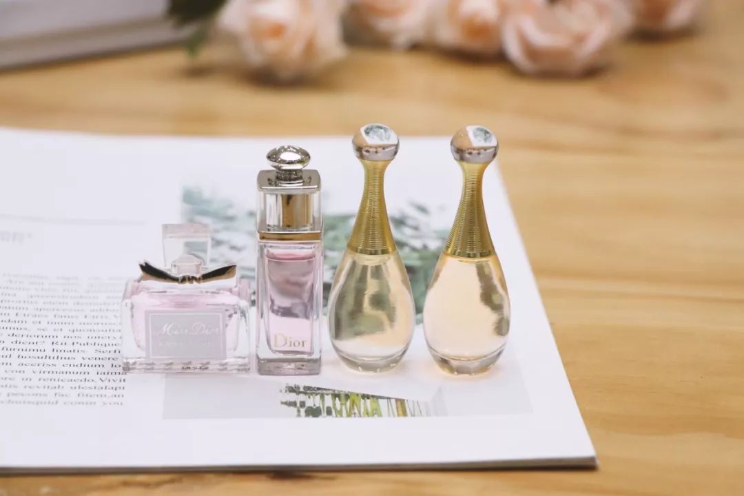 dior 好闻的男士香水 (dior最火的一款男士香水)