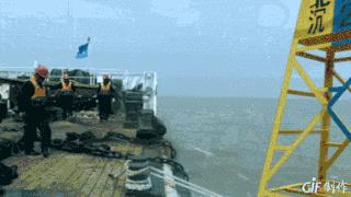 海上的航标灯是怎样固定的,航标是什么原理