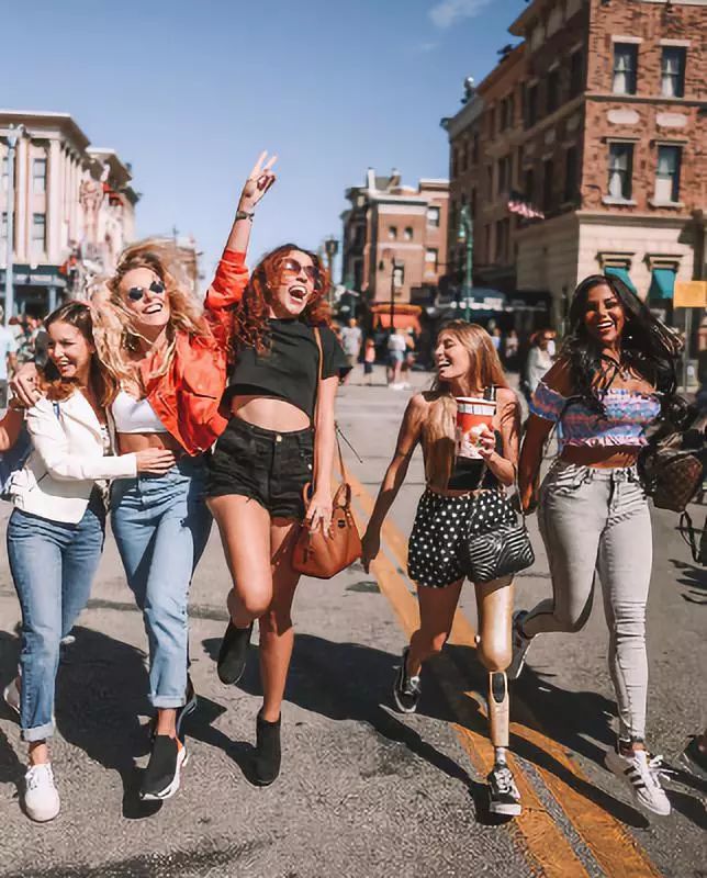 她惊艳了世界,她用自己独特的魅力征服了全世界